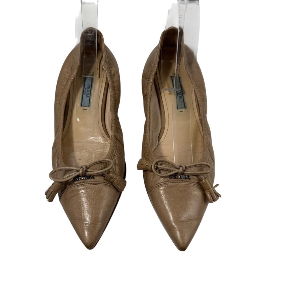 Prada pointed toe beige leather ballet flats with bow tassel 38.5 /8